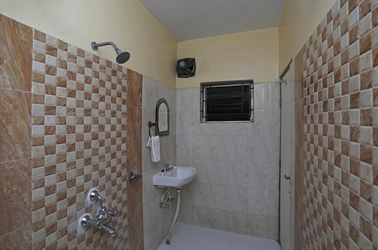 Oyo 14818 Sudarshan Apartment Calcutá Exterior foto